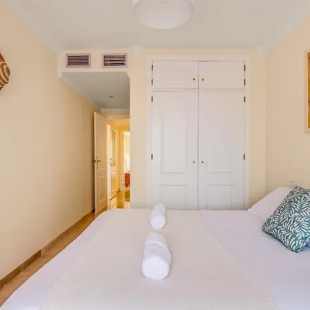 Marina Breeze By Solmaestranza Apartment